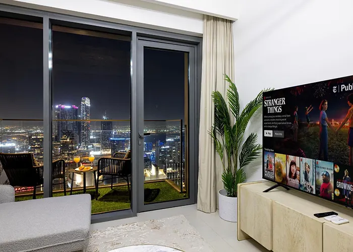Smartstay At Burj Royale - Full Burj Khalifa View - Brand New Luxury Apartments Dubai, United Arab Emirates